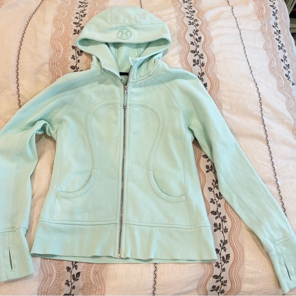 Lululemon full zip Mint Green Hoodie size 6
